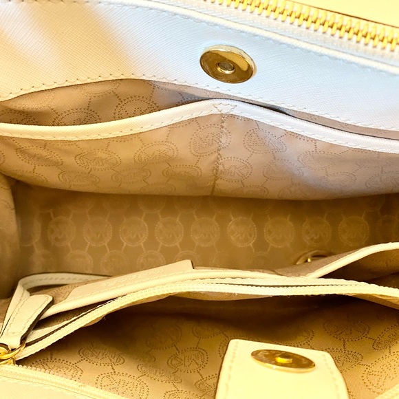 MICHAEL KORS Leather Satchel - Picture 7 of 7
